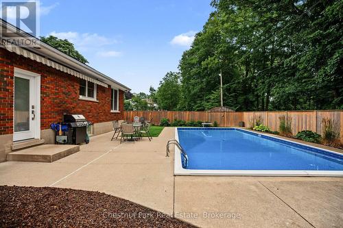 583 6Th Street W, Owen Sound, ON - Outdoor With In Ground Pool