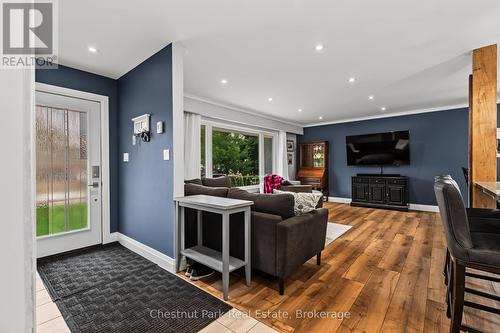 583 6Th Street W, Owen Sound, ON - Indoor