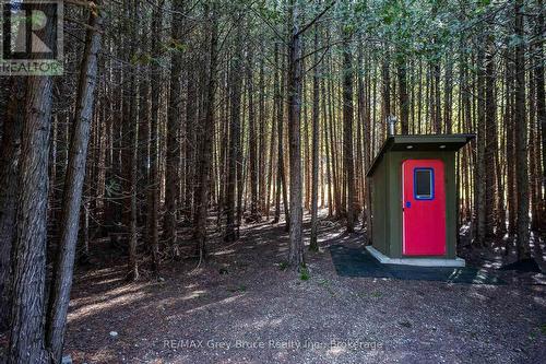 Compost Toilet - 563878 Holland Glenelg Townline, West Grey, ON - Outdoor