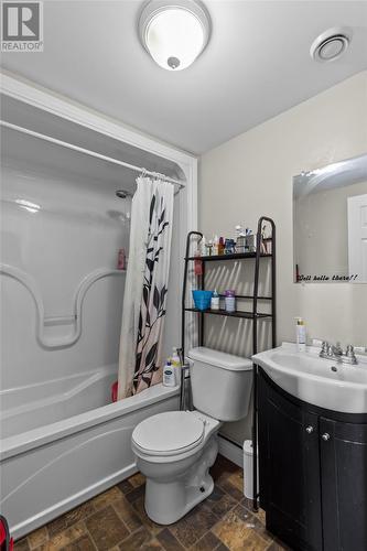 33 Dunluce Crescent, Mount Pearl, NL - Indoor Photo Showing Bathroom