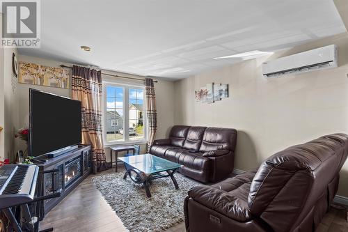 33 Dunluce Crescent, Mount Pearl, NL - Indoor Photo Showing Living Room