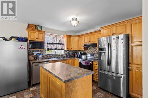 33 Dunluce Crescent, Mount Pearl, NL - Indoor Photo Showing Kitchen With Double Sink
