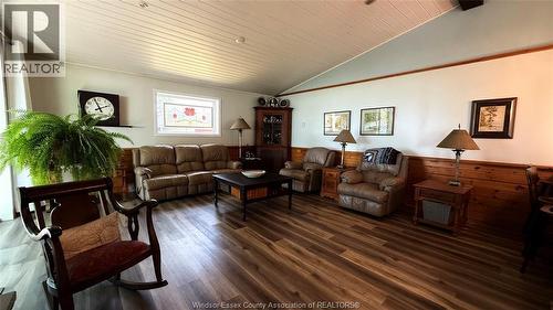 965 West Shore Road, Pelee Island, ON - Indoor