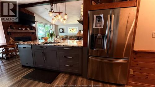 965 West Shore Road, Pelee Island, ON - Indoor Photo Showing Kitchen