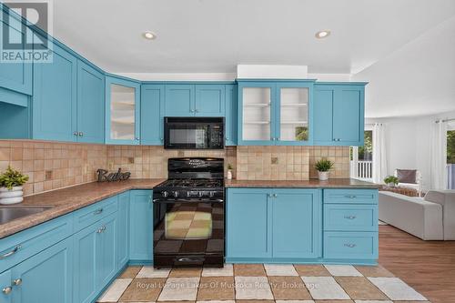 44 Shellwood Shores Avenue, Huntsville (Brunel), ON - Indoor Photo Showing Kitchen