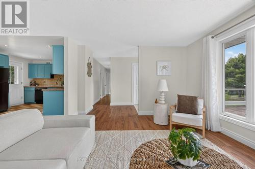 44 Shellwood Shores Avenue, Huntsville (Brunel), ON - Indoor Photo Showing Living Room