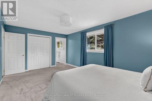 44 Shellwood Shores Avenue, Huntsville (Brunel), ON - Indoor Photo Showing Bedroom