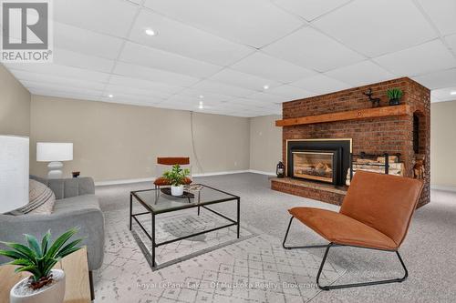 44 Shellwood Shores Avenue, Huntsville (Brunel), ON - Indoor With Fireplace