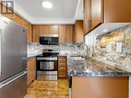 46 Ridwell Street, Barrie, ON - Indoor Photo Showing Kitchen With Stainless Steel Kitchen With Double Sink With Upgraded Kitchen