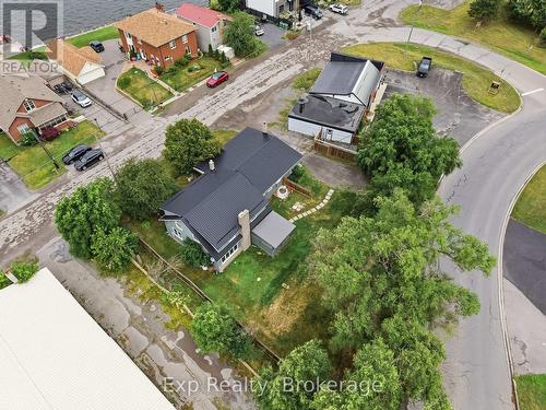 23 Ridley Street, Prince Edward County (Ameliasburg Ward), ON 
