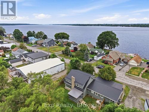 23 Ridley Street, Prince Edward County (Ameliasburg Ward), ON 