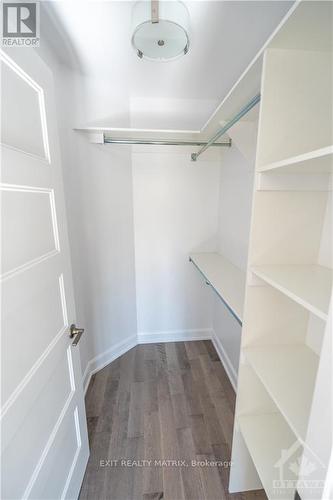 17 Glenco Road, South Stormont, ON - Indoor With Storage