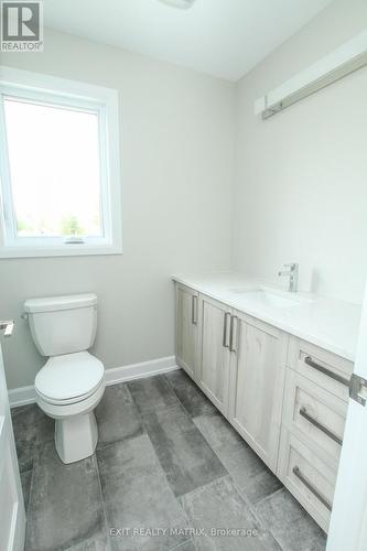 21 Glenco Road, South Stormont, ON - Indoor Photo Showing Bathroom