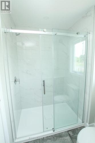 21 Glenco Road, South Stormont, ON - Indoor Photo Showing Bathroom