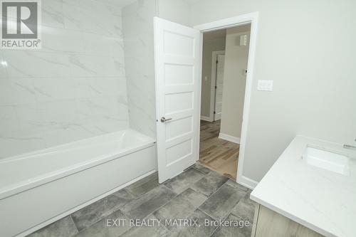 21 Glenco Road, South Stormont, ON - Indoor Photo Showing Bathroom