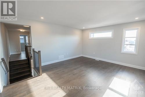 2 Glenco Road, South Stormont, ON - Indoor Photo Showing Other Room