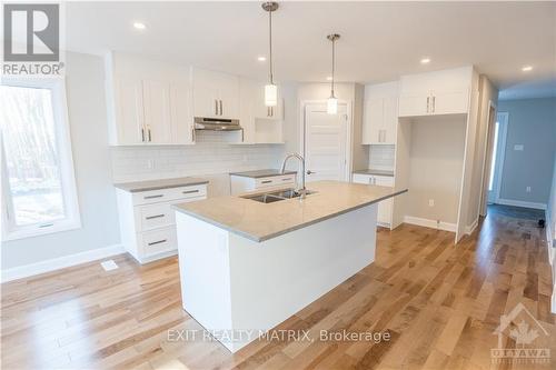 6 Glenco Road, South Stormont, ON - Indoor Photo Showing Kitchen With Double Sink With Upgraded Kitchen