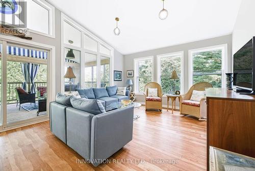 688 Dewitt Lane, Frontenac (Frontenac South), ON - Indoor Photo Showing Living Room