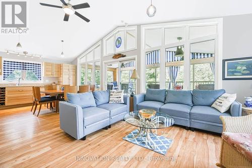 688 Dewitt Lane, Frontenac (Frontenac South), ON - Indoor Photo Showing Living Room
