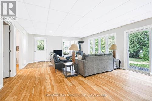 688 Dewitt Lane, Frontenac (Frontenac South), ON - Indoor Photo Showing Living Room