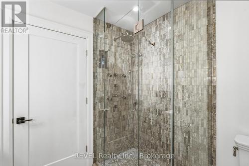 14 - 275 Pelham Road, St. Catharines (Rykert/Vansickle), ON - Indoor Photo Showing Bathroom