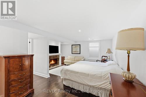 14 - 275 Pelham Road, St. Catharines (Rykert/Vansickle), ON - Indoor Photo Showing Bedroom