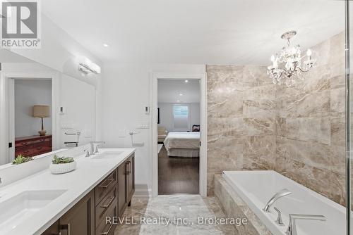 14 - 275 Pelham Road, St. Catharines (Rykert/Vansickle), ON - Indoor Photo Showing Bathroom