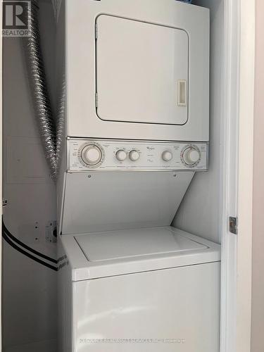 2612 - 219 Fort York Boulevard, Toronto, ON - Indoor Photo Showing Laundry Room