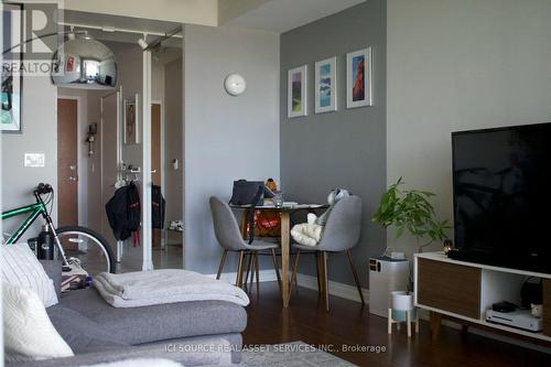 2612 - 219 Fort York Boulevard, Toronto, ON - Indoor