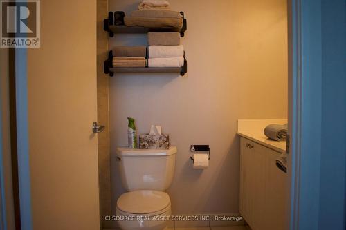 2612 - 219 Fort York Boulevard, Toronto, ON - Indoor Photo Showing Bathroom
