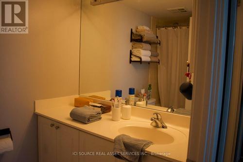 2612 - 219 Fort York Boulevard, Toronto, ON - Indoor Photo Showing Bathroom