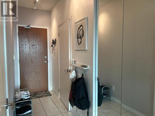 2612 - 219 Fort York Boulevard, Toronto, ON - Indoor
