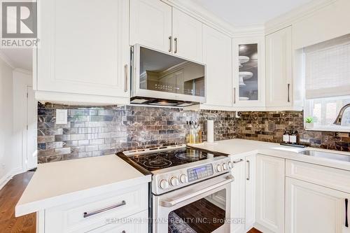 6 Blossom Court, Vaughan, ON - Indoor Photo Showing Kitchen