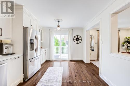 6 Blossom Court, Vaughan, ON - Indoor Photo Showing Kitchen