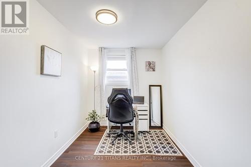 6 Blossom Court, Vaughan, ON - Indoor