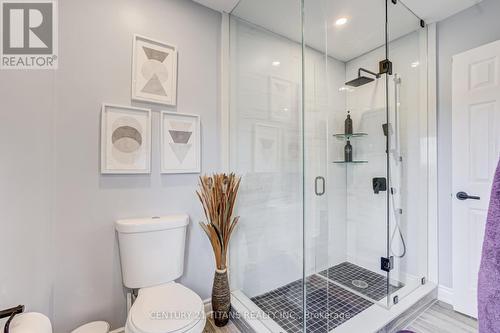 6 Blossom Court, Vaughan, ON - Indoor Photo Showing Bathroom
