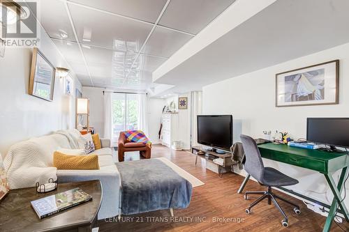 6 Blossom Court, Vaughan, ON - Indoor