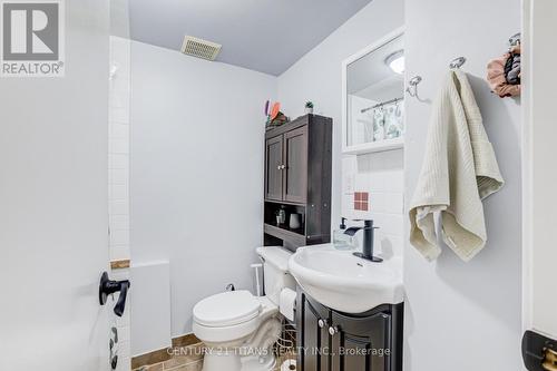 6 Blossom Court, Vaughan, ON - Indoor Photo Showing Bathroom