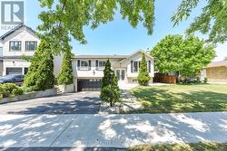 3315 DWIGGIN AVENUE  Mississauga, ON L4T 3J3