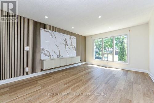3315 Dwiggin Avenue, Mississauga, ON - Indoor Photo Showing Other Room