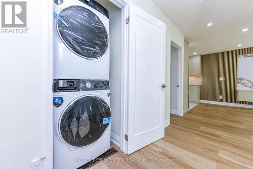 3315 Dwiggin Avenue, Mississauga, ON - Indoor Photo Showing Laundry Room