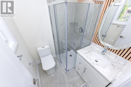3315 Dwiggin Avenue, Mississauga, ON - Indoor Photo Showing Bathroom