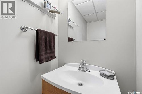 123 Appleby Drive, Saskatoon, SK - Indoor Photo Showing Bathroom