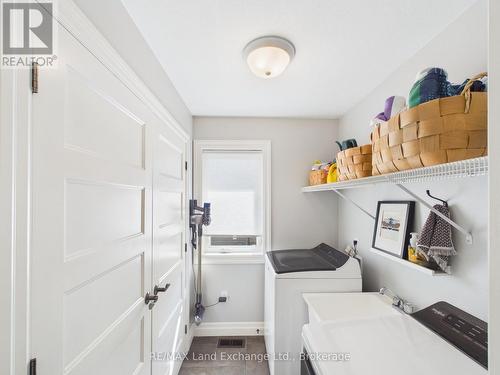 50 Lakefield Drive, Kincardine, ON - Indoor Photo Showing Laundry Room