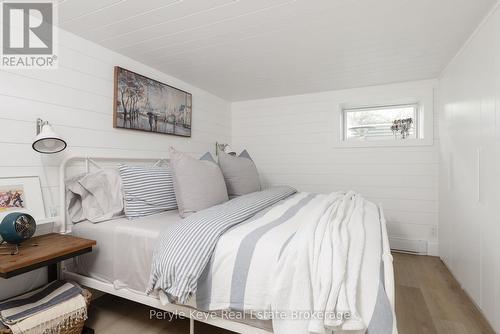 41 South Muskoka Drive, Bracebridge (Macaulay), ON - Indoor Photo Showing Bedroom