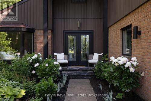 41 South Muskoka Drive, Bracebridge (Macaulay), ON - Outdoor