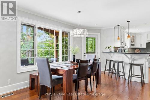 179 Santa'S Village Road, Bracebridge (Monck (Bracebridge)), ON - Indoor Photo Showing Dining Room