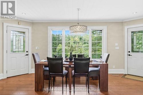 179 Santa'S Village Road, Bracebridge (Monck (Bracebridge)), ON - Indoor Photo Showing Dining Room