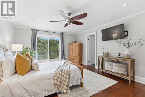 179 Santa'S Village Road, Bracebridge (Monck (Bracebridge)), ON - Indoor Photo Showing Bedroom