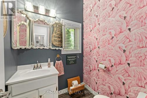 291 Colonial Drive, Quinte West (Murray Ward), ON - Indoor Photo Showing Bathroom
